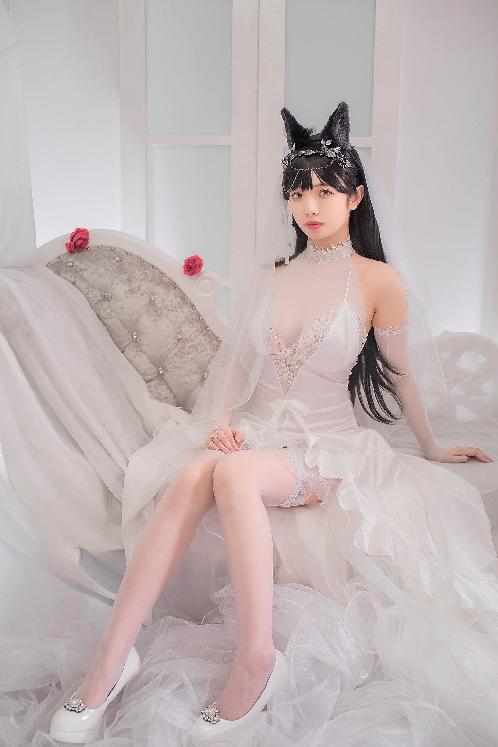 雯妹不讲道理《爱宕花嫁》  [COSPLAY福利] 写真集[32P]（1/32）