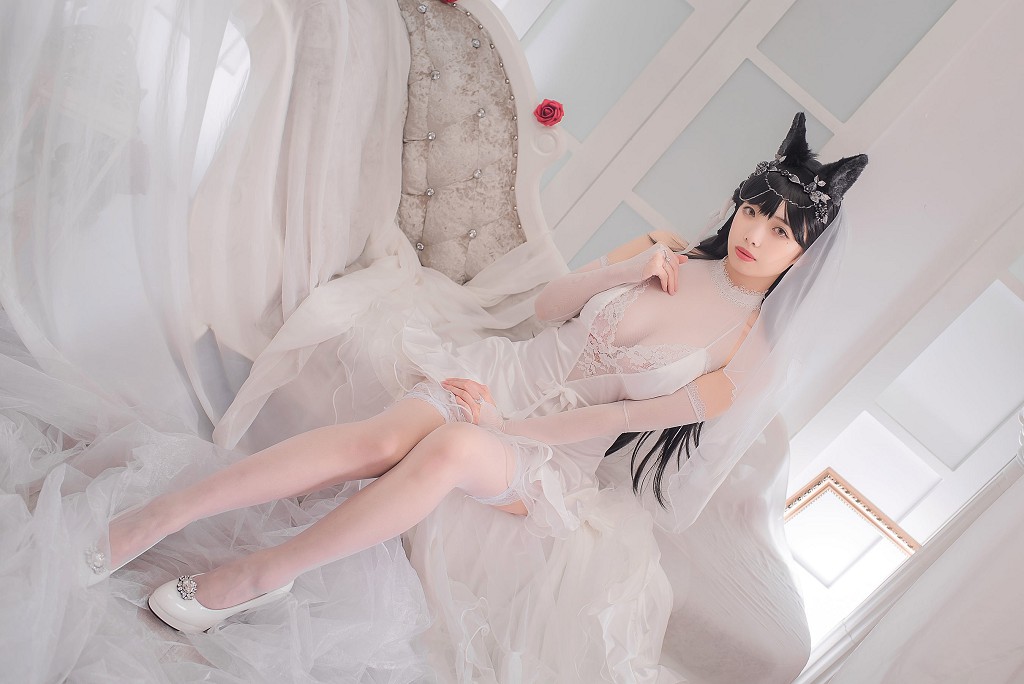 雯妹不讲道理《爱宕花嫁》  [COSPLAY福利] 写真集[32P]（3/32）