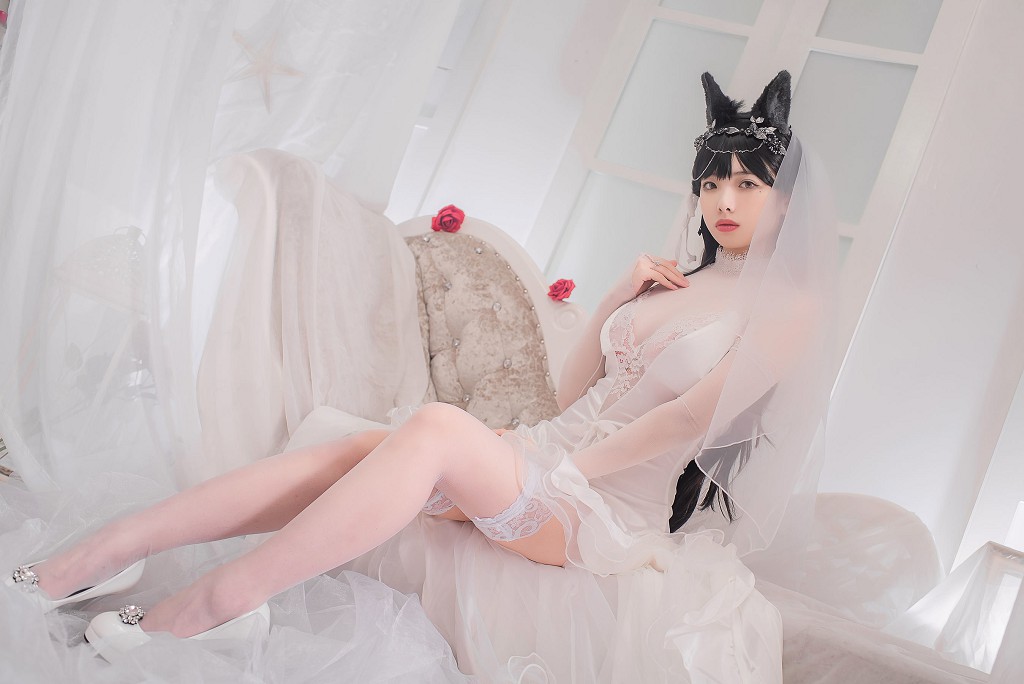 雯妹不讲道理《爱宕花嫁》  [COSPLAY福利] 写真集[32P]（4/32）