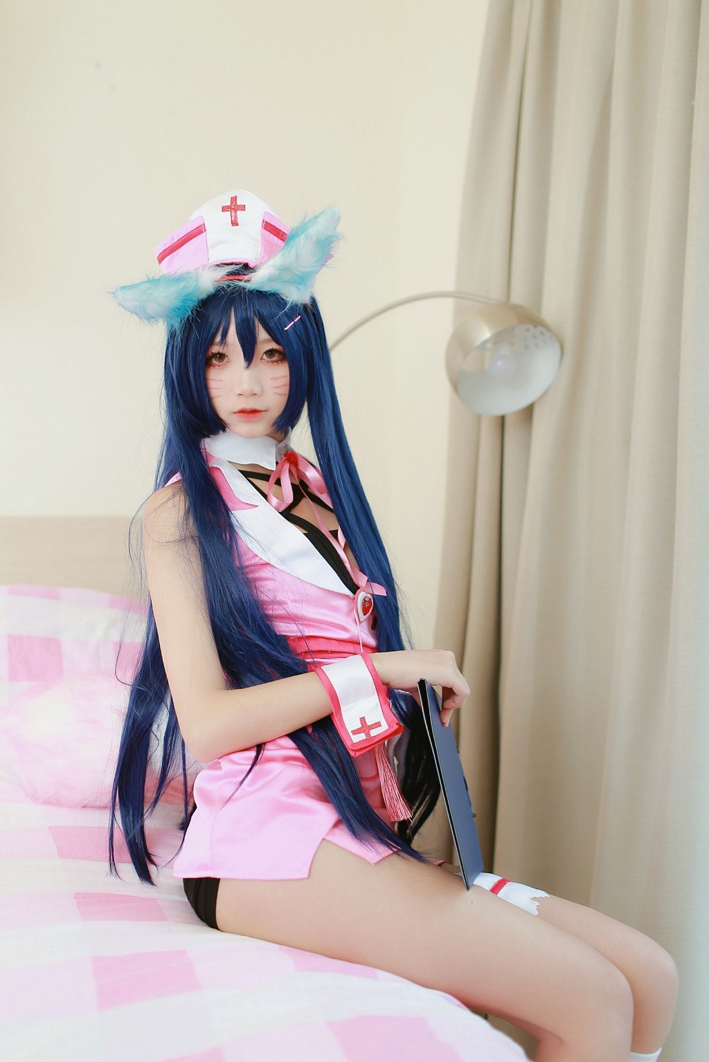 清纯少女五更百鬼《阿狸护士服》 [COSPLAY美女] 写真集[37P]（1/37）