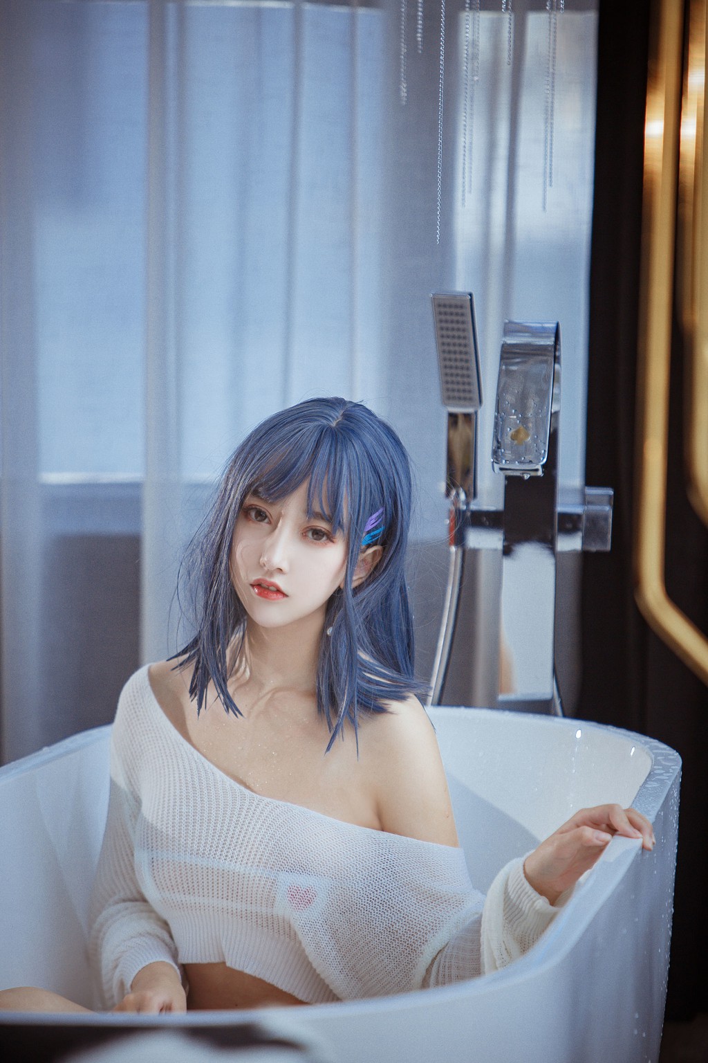 米线线sama 《浴缸》 [Cosplay少女] 写真集[23P]（2/23）