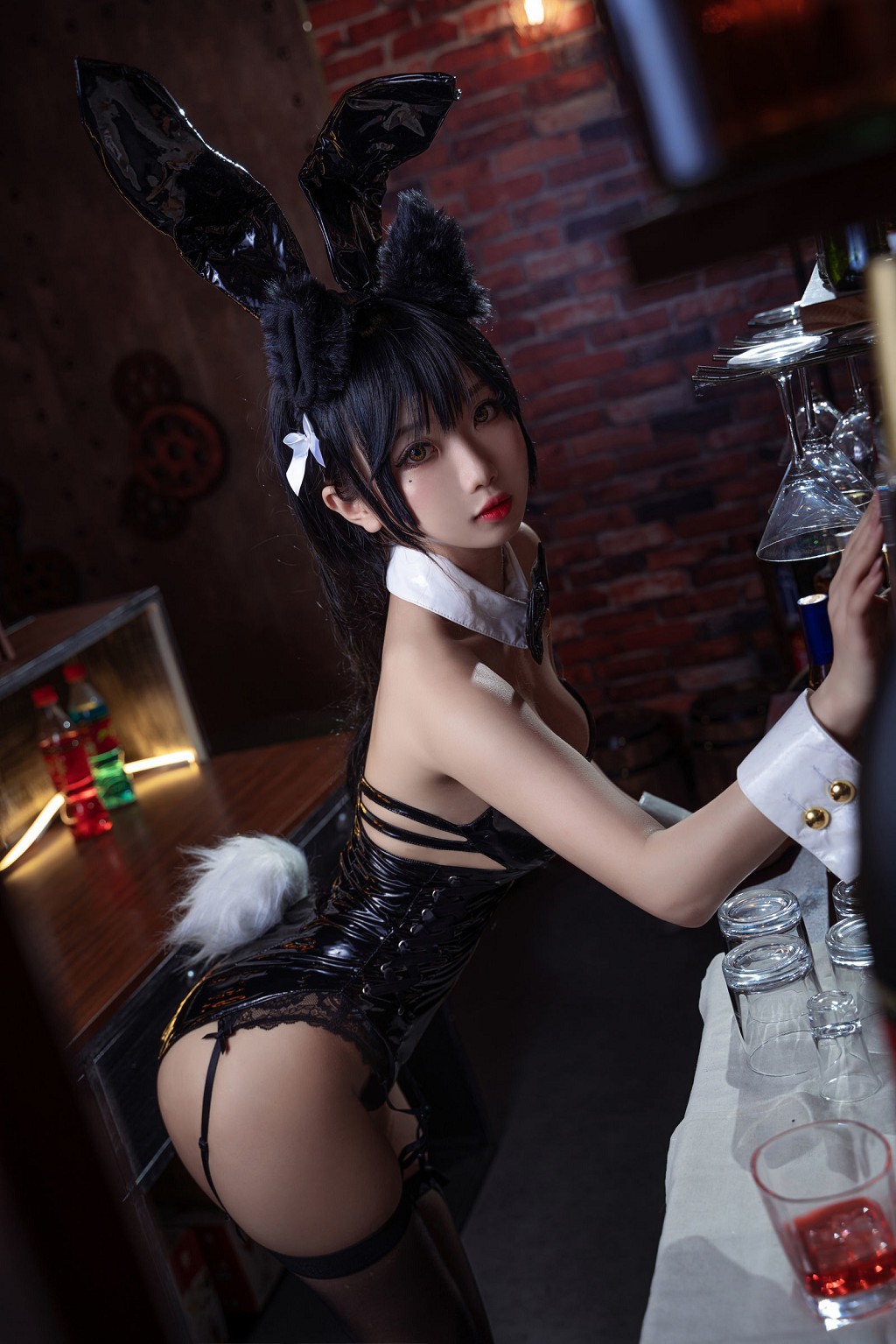 鬼畜瑶在不在w《黑色同人兔女郎 爱宕赛车娘》 [Cosplay福利] 写真集[33P]（3/33）