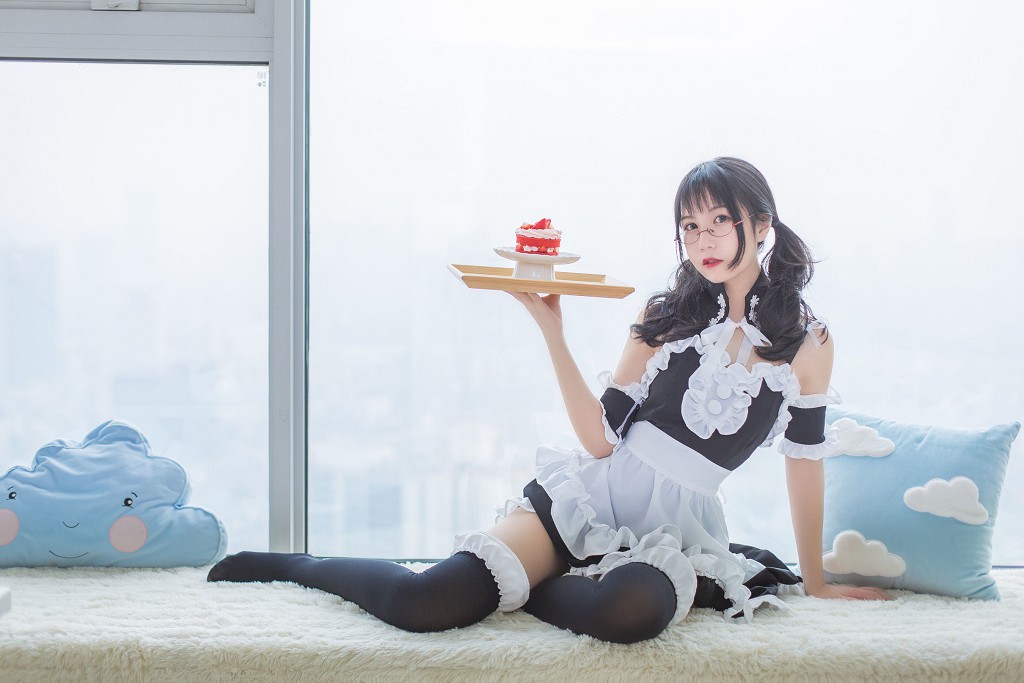 逐月su《女仆》 [Cosplay美少女] 写真集[54P]（2/54）