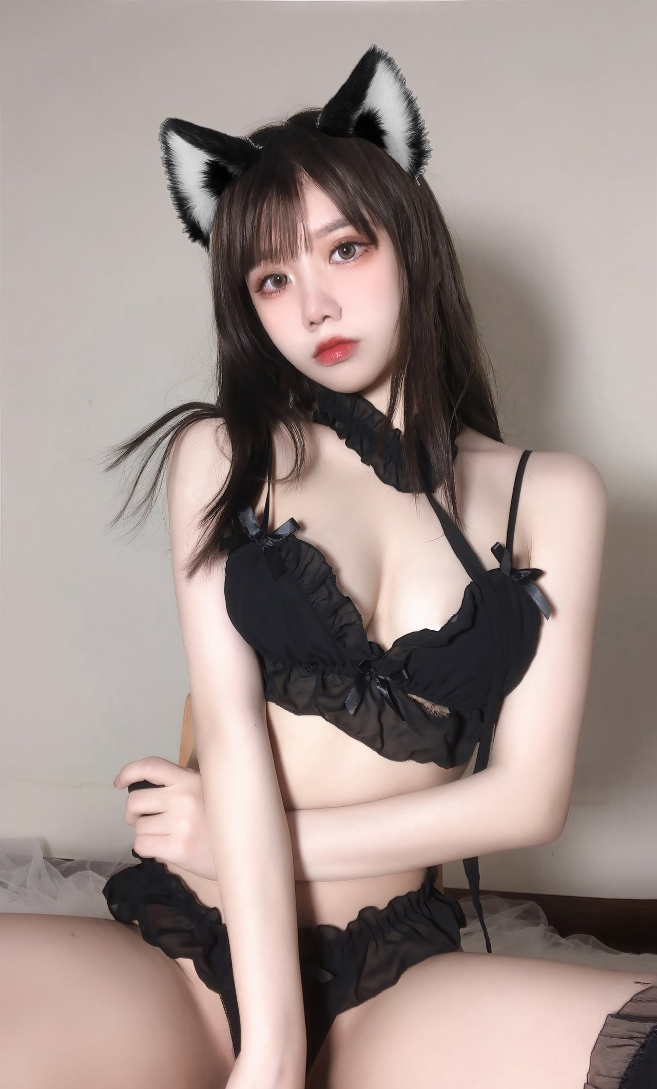 二次元COSPLAY制服丝袜在线岳的美艳丰满大尺度（4/10）