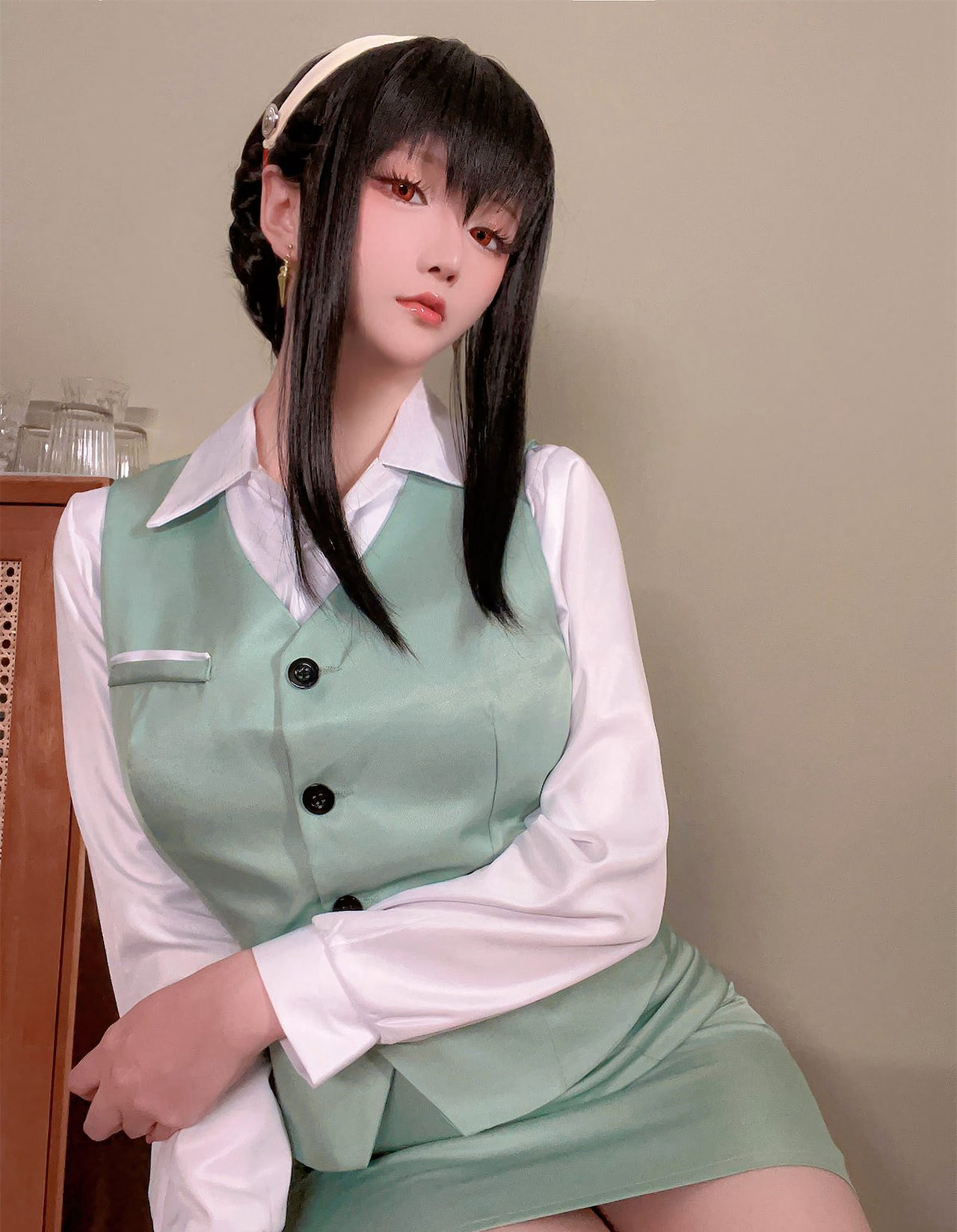 星之迟迟性感制服cosplay性感美臀丁字裤动漫美女写真（1/15）