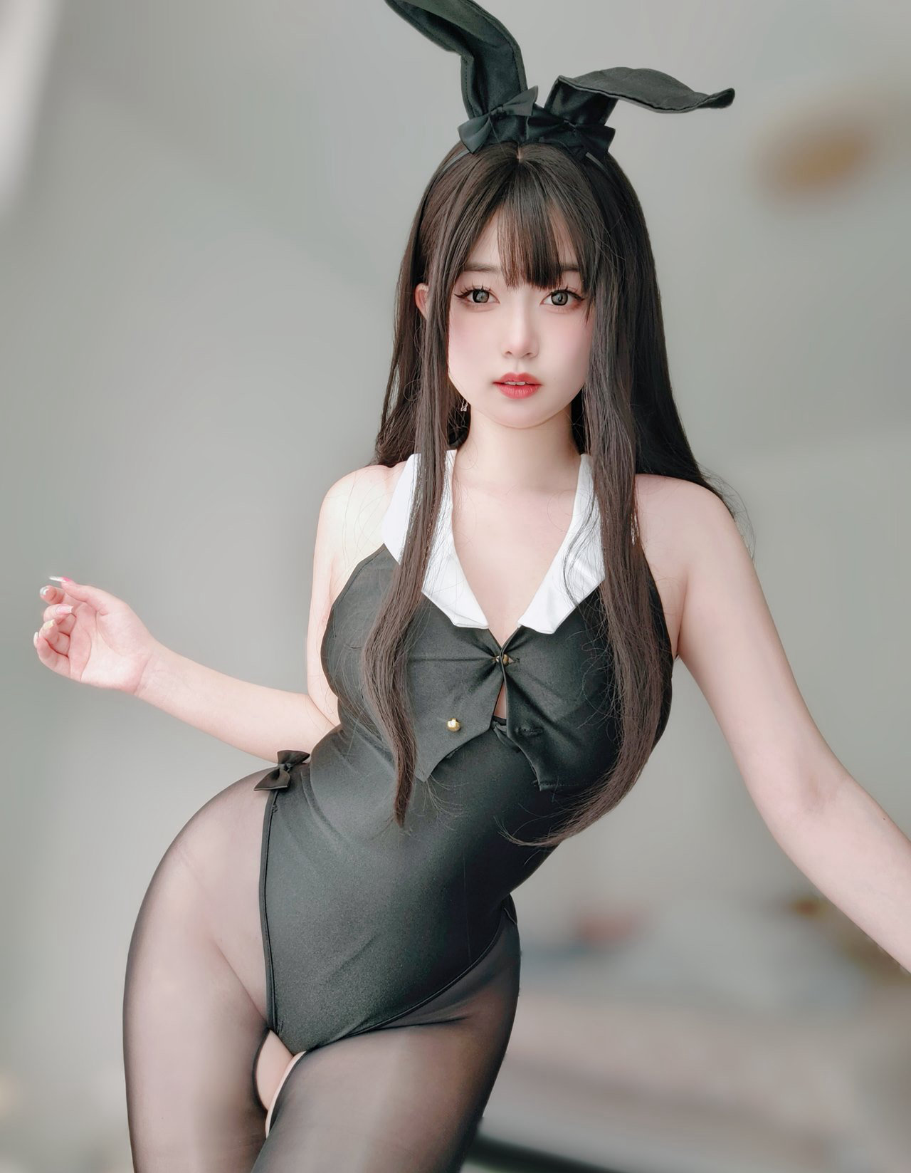 极品黑丝无内COSPLAY美女丰满高翘臀丁字裤情趣写真（2/22）