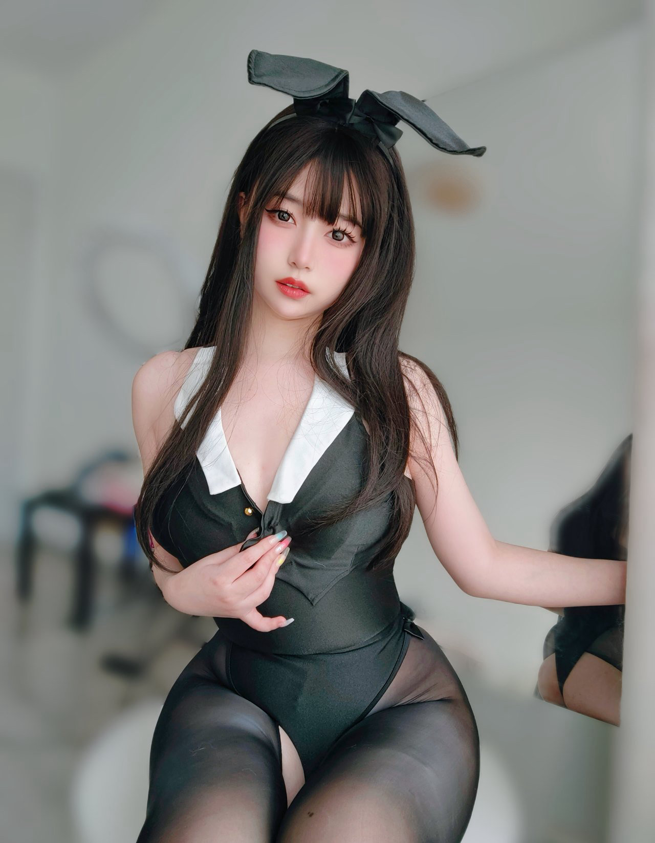 极品黑丝无内COSPLAY美女丰满高翘臀丁字裤情趣写真（1/22）