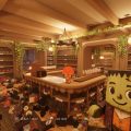 万圣节商店大扫除/Tidy Up the Halloween Shop